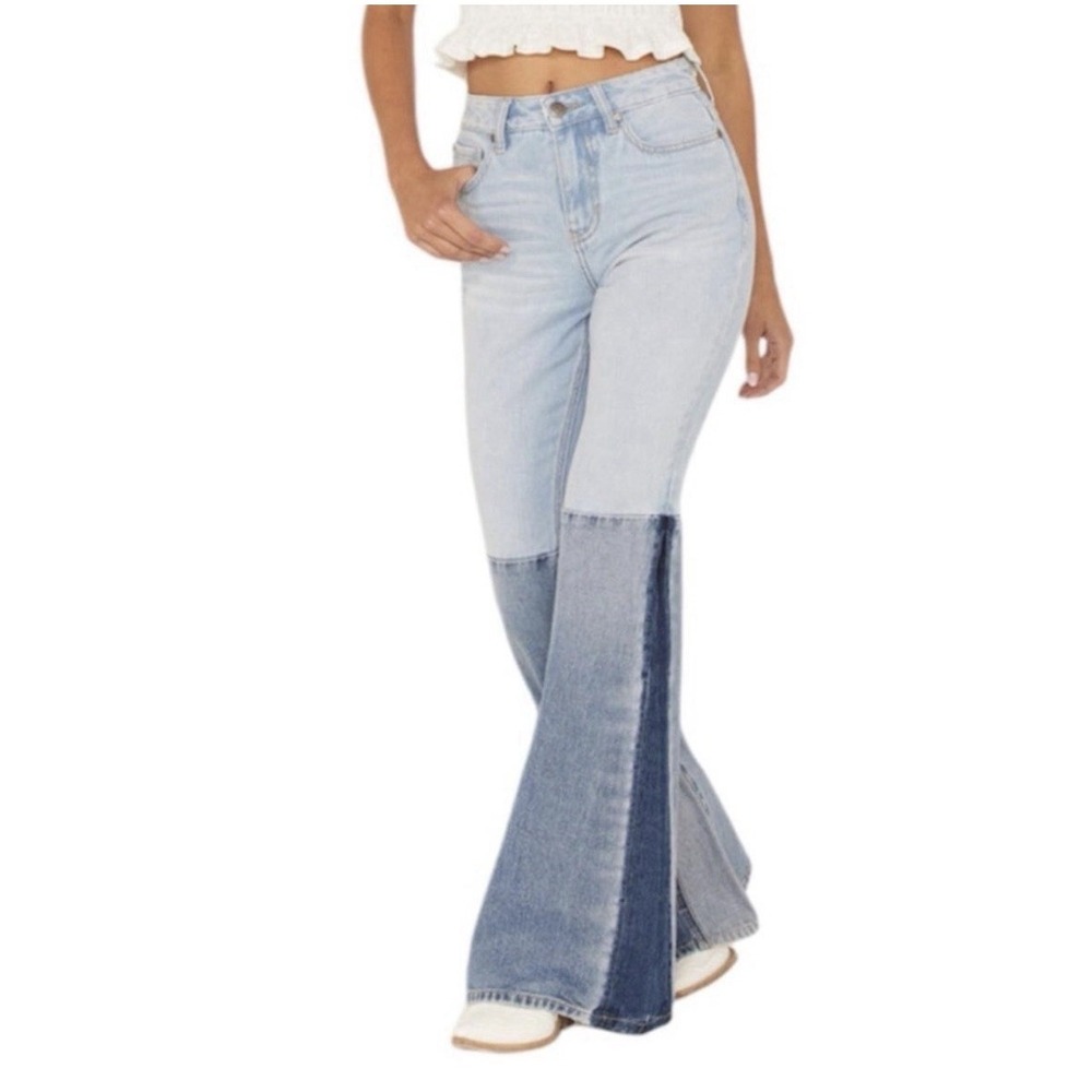 SHYANNE WOMEN'S TWO TONE LIGHT WASH HIGH RISE FLARE JEANS 33‎ SHORT Western - Picture 3 of 14
